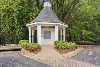 7500 Roswell Road #56, Sandy Springs, GA 30350 - Photo 35