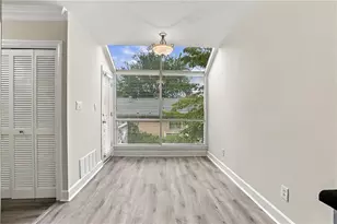7500 Roswell Rd, Sandy Springs, GA 30350 - Photo 15