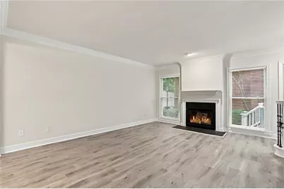 7500 Roswell Road #56, Sandy Springs, GA 30350 - Photo 5