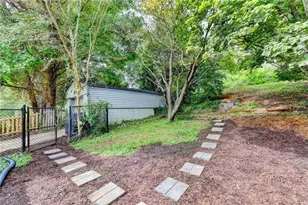 2587 N Clark Dr, East Point, GA 30344 - Photo 31