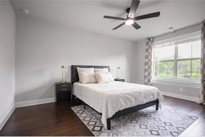 1016 Township Square, Alpharetta, GA 30022 - Photo 29