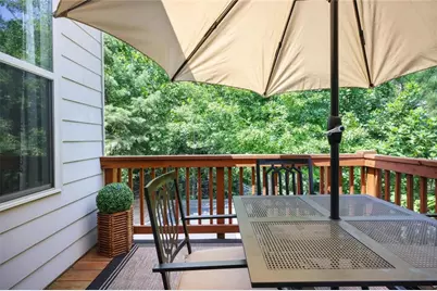 1016 Township Square, Alpharetta, GA 30022 - Photo 31