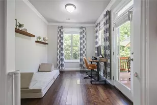 1016 Township Square, Alpharetta, GA 30022 - Photo 13