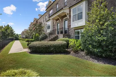 1016 Township Square, Alpharetta, GA 30022 - Photo 33