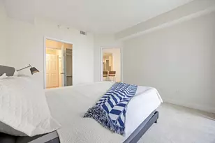 1075 Peachtree Walk NE, Atlanta, GA 30309 - Photo 11