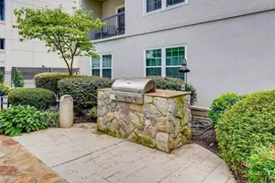 1075 Peachtree Walk NE, Atlanta, GA 30309 - Photo 25