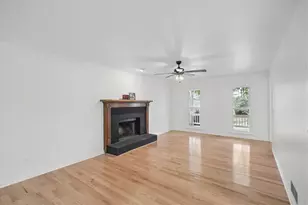 720 Creek Trl NW, Kennesaw, GA 30144 - Photo 11