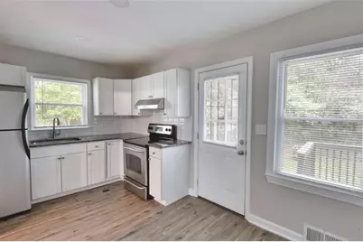 2270 Polar Rock Avenue, Atlanta, GA 30315 - Photo 11