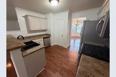 9469 Carnes Crossing Circle, Jonesboro, GA 30236 - Photo 7