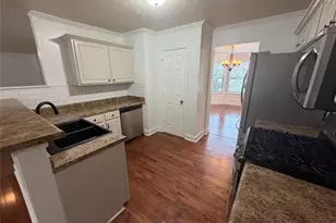 9469 Carnes Crossing Cir, Jonesboro, GA 30236 - Photo 7