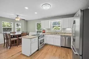 98 Geraldine Dr SE, Smyrna, GA 30082 - Photo 3