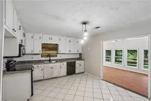 888 Laney Rd, Locust Grove, GA 30248 - Photo 13