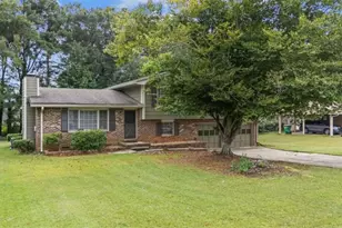 4561 Fairfax Pl, Powder Springs, GA 30127 - Photo 3