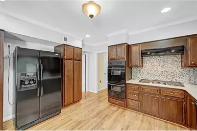 8180 Tynecastle Drive, Sandy Springs, GA 30350 - Photo 11