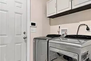 341 Villa Park Cir, Stone Mountain, GA 30087 - Photo 17