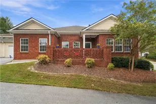 341 Villa Park Cir, Stone Mountain, GA 30087 - Photo 1
