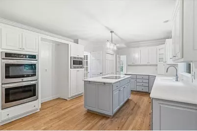 1153 Byrnwyck Way NE, Brookhaven, GA 30319 - Photo 11