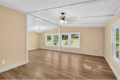 240 Norfolk Dr, Hampton, GA 30228 - Photo 7