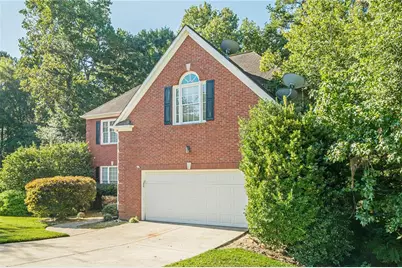 2330 Tall Timbers NE, Marietta, GA 30066 - Photo 3