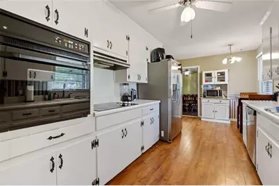 1237 Chapel Dr SW, Marietta, GA 30064 - Photo 7