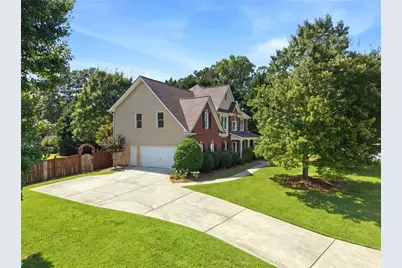 2010 Carithers Drive, Marietta, GA 30064 - Photo 3