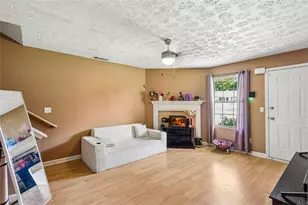 541 Melrose Dr, Forest Park, GA 30297 - Photo 3