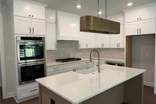 2958 Graham Gardens Ln, Marietta, GA 30062 - Photo 3