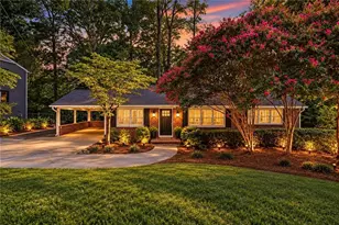 4341 Peachtree Dunwoody Rd NE, Atlanta, GA 30342 - Photo 29