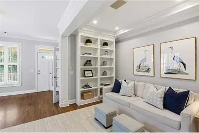 1085 Davis Circle NW #R, Atlanta, GA 30318 - Photo 5