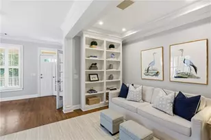 1085 Davis Cir NW, Atlanta, GA 30318 - Photo 5