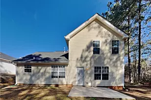 7010 Mahogany Dr, Fairburn, GA 30213 - Photo 17