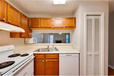 466 Teal Court, Roswell, GA 30076 - Photo 7