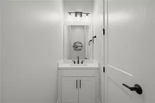 2485 Sycamore Rd, Atlanta, GA 30318 - Photo 13