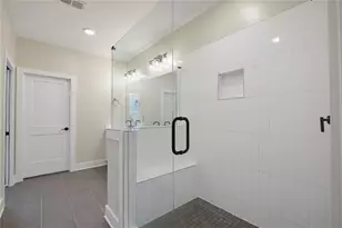 2485 Sycamore Rd, Atlanta, GA 30318 - Photo 17