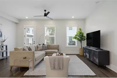 2485 Sycamore Road, Atlanta, GA 30318 - Photo 9