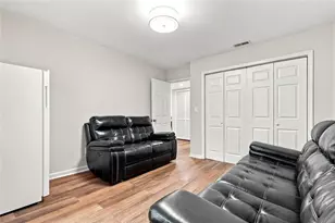 6851 Roswell Rd, Sandy Springs, GA 30328 - Photo 17