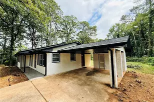 5456 Brownlee Rd, Stone Mountain, GA 30087 - Photo 5