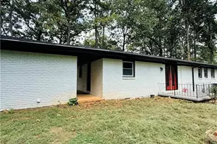 5456 Brownlee Rd, Stone Mountain, GA 30087 - Photo 37