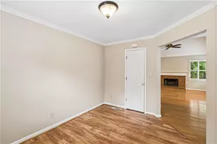880 Bridge Pointe Ct, Alpharetta, GA 30005 - Photo 7