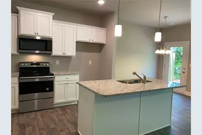 9 Richardson Street #C, Winder, GA 30680 - Photo 3