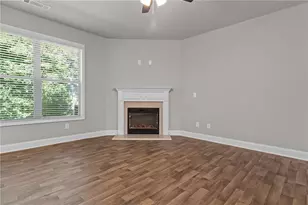 9 Richardson St, Winder, GA 30680 - Photo 5