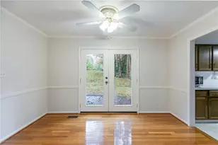 620 Oakstone Way, Roswell, GA 30075 - Photo 17