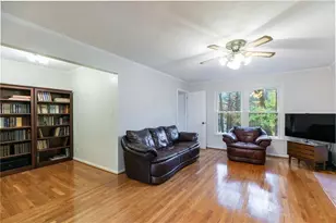 620 Oakstone Way, Roswell, GA 30075 - Photo 5