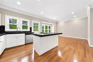 2600 Club Springs Dr, Roswell, GA 30076 - Photo 15