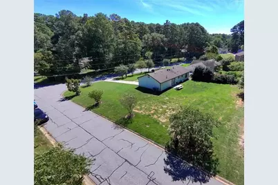 1077 Sawgrass Court SW, Lilburn, GA 30047 - Photo 33