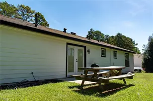 1077 Sawgrass Ct SW, Lilburn, GA 30047 - Photo 35