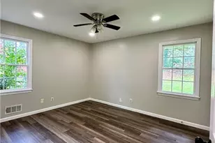 1620 Hebron Ln, Riverdale, GA 30296 - Photo 13