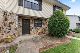 2497 Hidden Cove Ct, Gainesville, GA 30501 - Photo 1