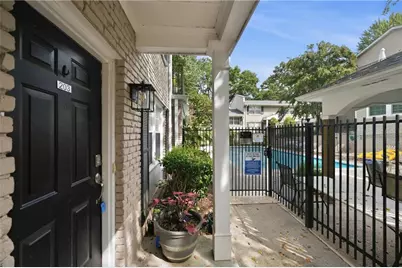 2232 Dunseath Avenue NW #203, Atlanta, GA 30318 - Photo 5
