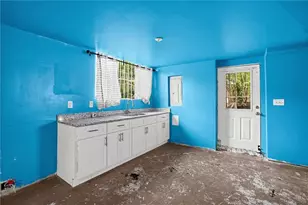 2147 Jones Rd NW, Atlanta, GA 30318 - Photo 21